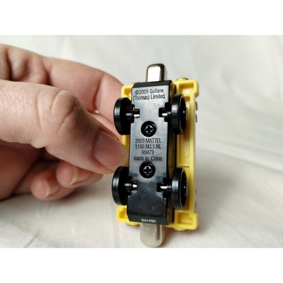 THOMAS & FRIENDS LOW CARGO TRUCK TRAIN CAR Magnetic Gullane Take n Play - 3641A - Picture 5 of 5